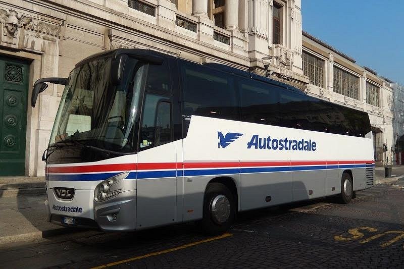 Аеропорт Мілан-Мальпенса: автобуси від возкалу