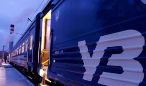 Внутрішні квитки на Укрзалізницю не дорожчатимуть до кінця року