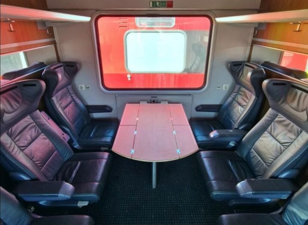 Рава-Руська - Варшава: нові вагони