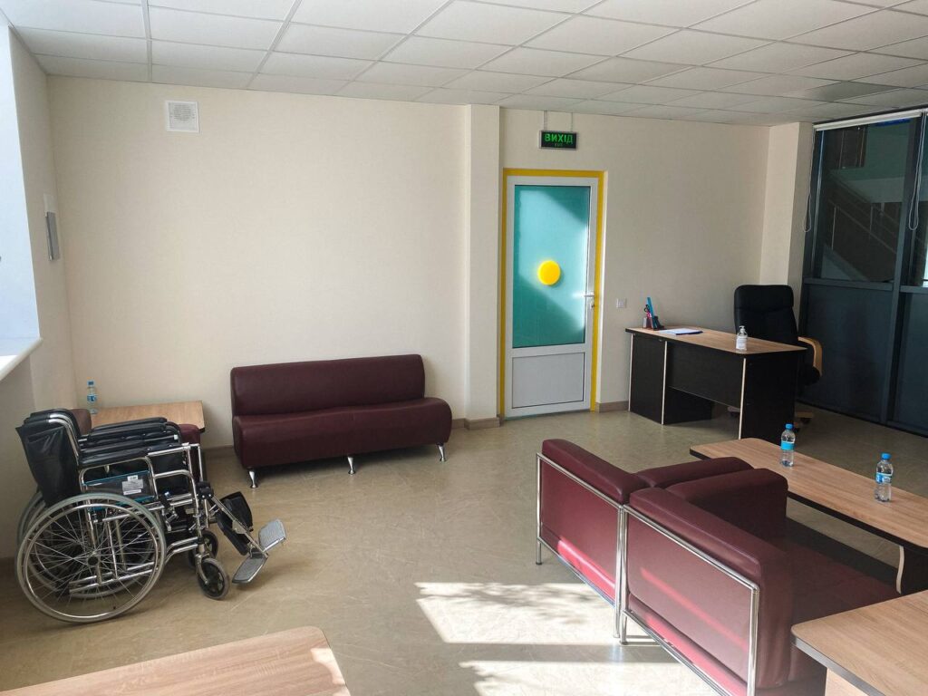 Зал очікування для людей з інвалідністю на вокзалі Харкова