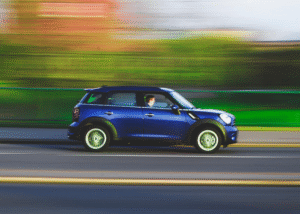 У Раді пропонують жорсткіші ліміти і штрафи за порушення швидкості водіями 