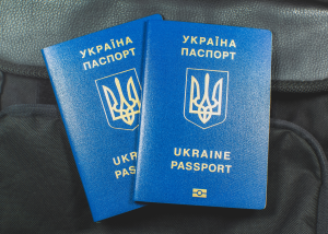 Нотаріальні послуги за кордоном тепер доступні через е-Консул