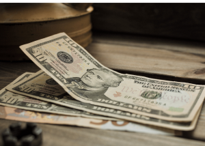 Великий бізнес закладає у власні бюджети на 2026 рік курс долара по 46 грн 