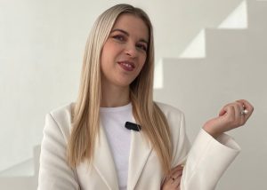 Використали фото з Google? Як бізнес потрапляє на порушення прав в епоху ШІ