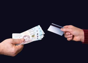 Дрібним підприємцям дозволили і далі працювати без платіжних терміналів